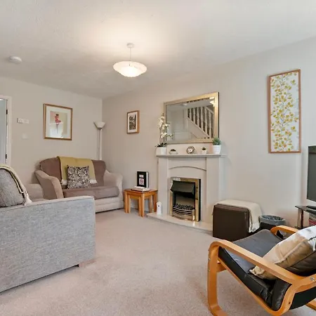 46 Fewster Way Cosy Townhouse In With Parking Fossdyke - Pass The Keys Feriehus York