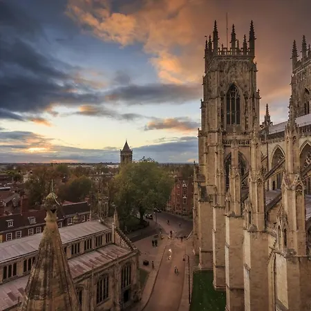 Prázdninový dům 46 Fewster Way Cosy Townhouse In With Parking Fossdyke - Pass The Keys York