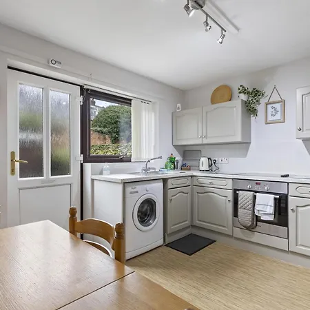 46 Fewster Way Cosy Townhouse In With Parking Fossdyke - Pass The Keys Feriehus *