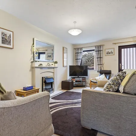 Holiday home 46 Fewster Way Cosy Townhouse In With Parking Fossdyke - Pass The Keys *